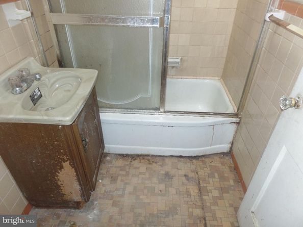 2840 Fanshawe Street, Philadelphia PA 19149