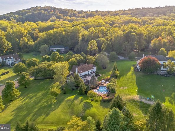 55 Woodside Lane, New Hope PA 18938