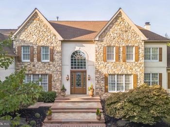 55 Woodside Lane