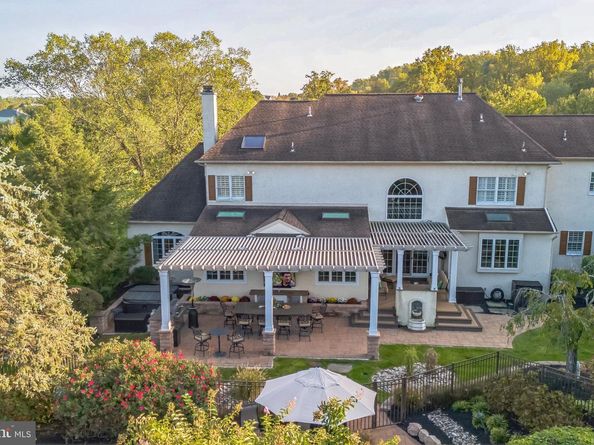55 Woodside Lane, New Hope PA 18938