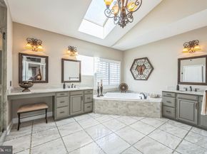 55 Woodside Lane, New Hope PA 18938