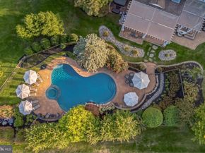 55 Woodside Lane, New Hope PA 18938