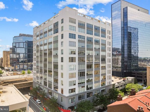 2200 Arch Street 409, Philadelphia PA 19103