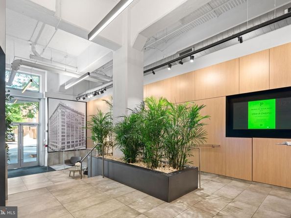 2200 Arch Street 409, Philadelphia PA 19103