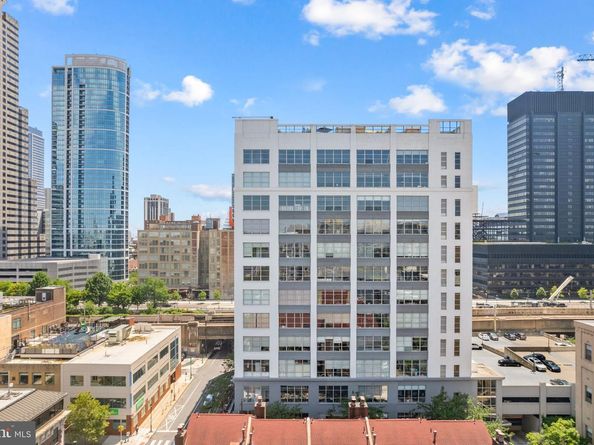 2200 Arch Street 409, Philadelphia PA 19103