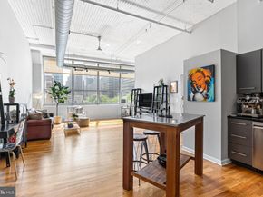 2200 Arch Street 409, Philadelphia PA 19103