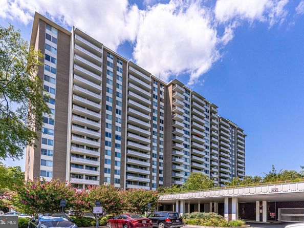 5101 River Road 811, Bethesda MD 20816