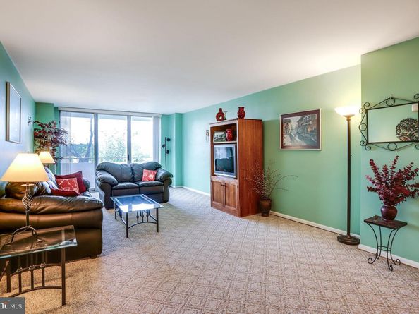 5101 River Road 811, Bethesda MD 20816