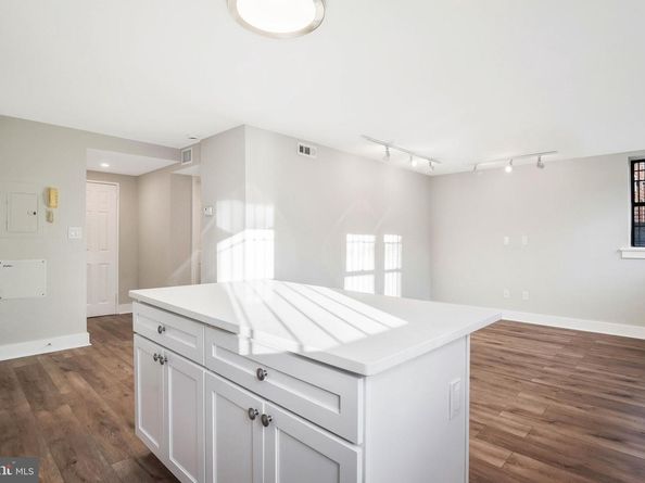 212 Oakwood Street SE B5, Washington DC 20032