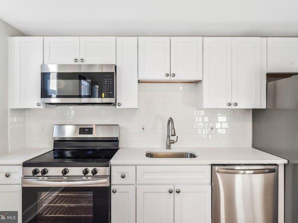 212 Oakwood Street SE B5, Washington DC 20032