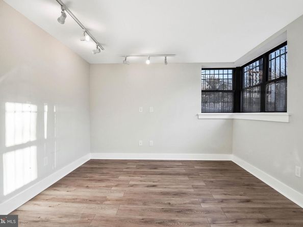 212 Oakwood Street SE B5, Washington DC 20032