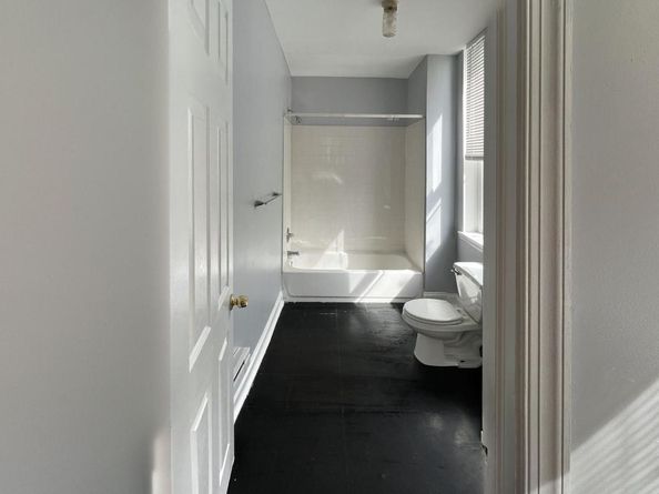 5701 W Girard Avenue, Philadelphia PA 19131