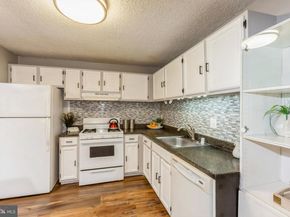 11833 Shire Court 12C, Reston VA 20191
