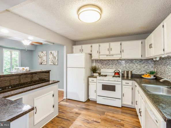 11833 Shire Court 12C, Reston VA 20191