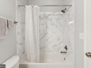 105 Commodore Court, Philadelphia PA 19146