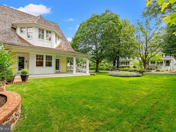 3700 Underwood Street, Chevy Chase MD 20815