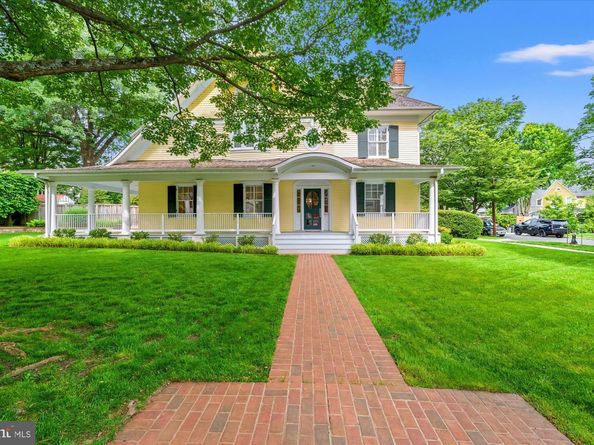 3700 Underwood Street, Chevy Chase MD 20815