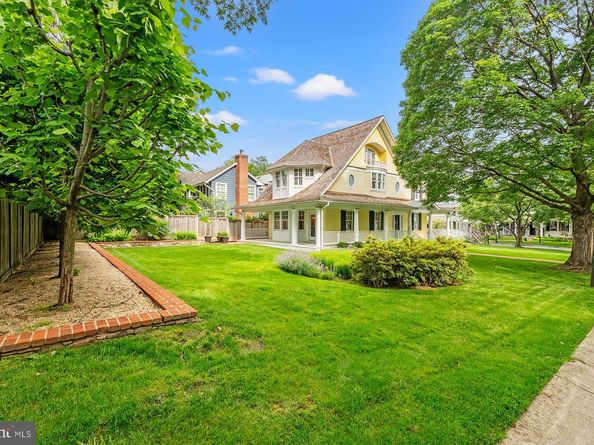 3700 Underwood Street, Chevy Chase MD 20815