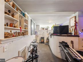 5615 N Warnock Street, Philadelphia PA 19141