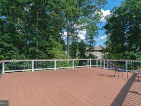 1114 S Dickenson Avenue, Sterling VA 20164
