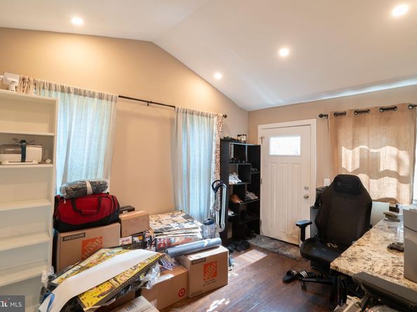 1114 S Dickenson Avenue, Sterling VA 20164