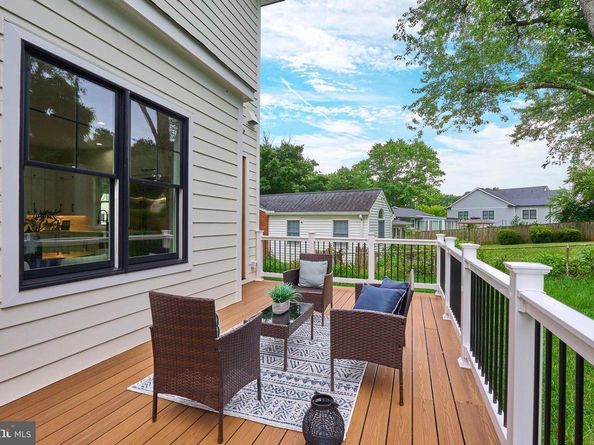 517 Walker Street SW, Vienna VA 22180