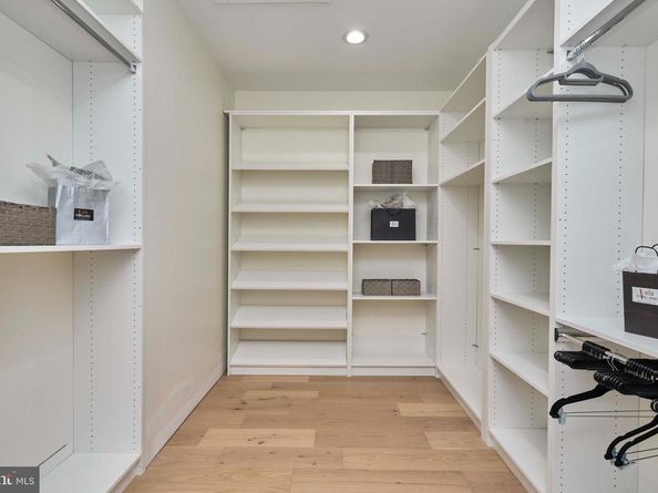 517 Walker Street SW, Vienna VA 22180