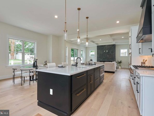 517 Walker Street SW, Vienna VA 22180