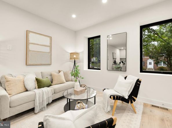 2647 41st Street NW 2, Washington DC 20007