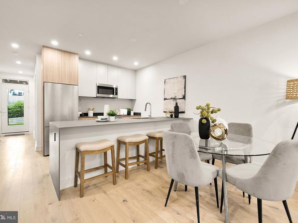 2647 41st Street NW 2, Washington DC 20007