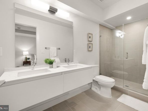 2647 41st Street NW 2, Washington DC 20007