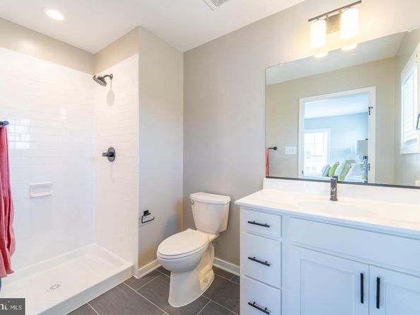456 Woodcrest Drive SE B, Washington DC 20032