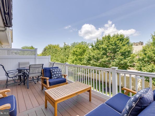 18 S Roberts Road, Bryn Mawr PA 19010