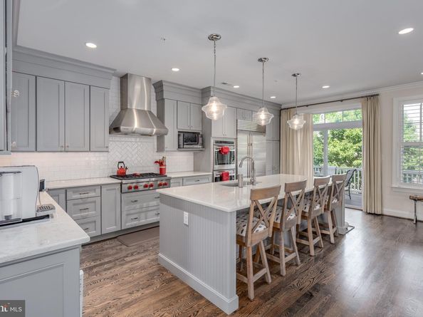 18 S Roberts Road, Bryn Mawr PA 19010