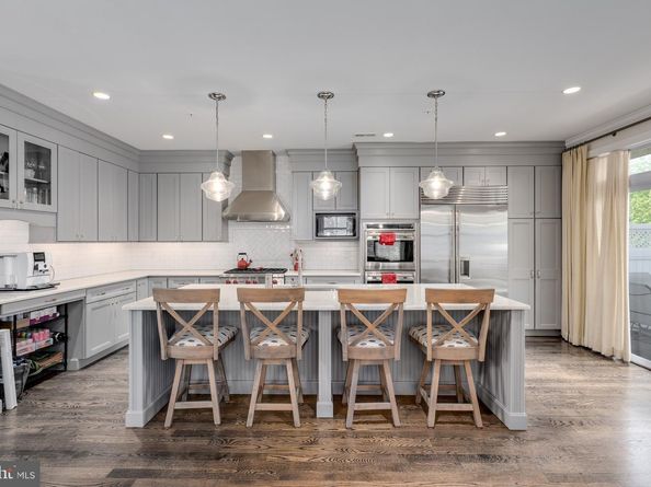 18 S Roberts Road, Bryn Mawr PA 19010