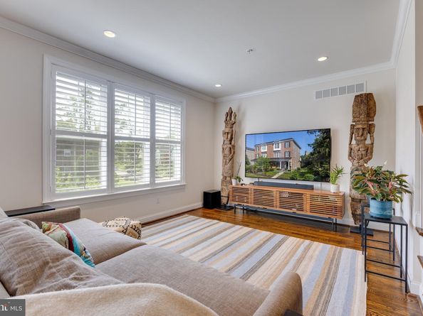 18 S Roberts Road, Bryn Mawr PA 19010