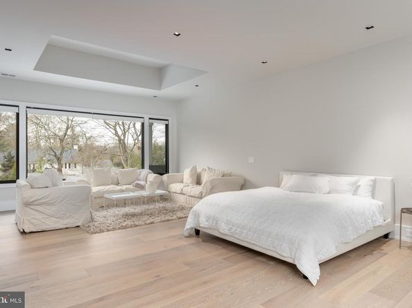 1020 Langley Hill Drive, Mclean VA 22101