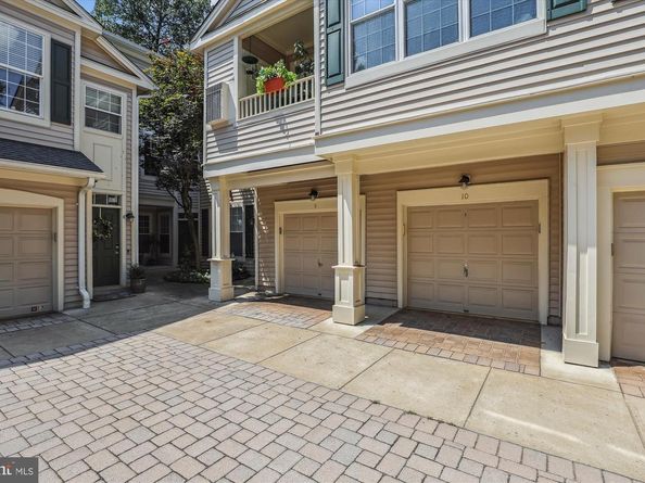 1307 Windleaf Drive 139  N, Reston VA 20194