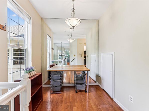 1307 Windleaf Drive 139  N, Reston VA 20194