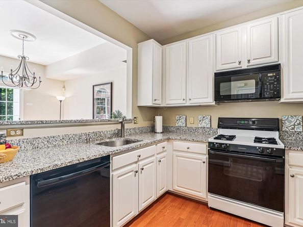 1307 Windleaf Drive 139  N, Reston VA 20194