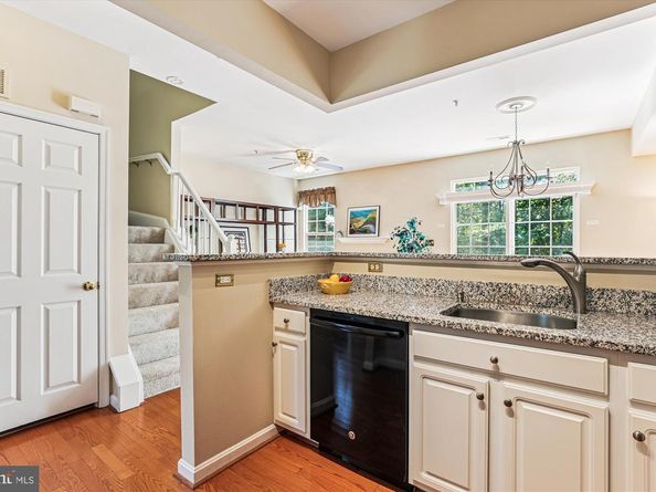 1307 Windleaf Drive 139  N, Reston VA 20194