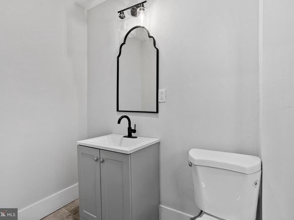 5944 Catharine Street, Philadelphia PA 19143