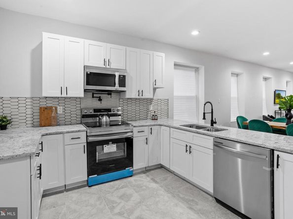 5944 Catharine Street, Philadelphia PA 19143