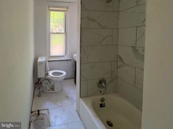 543 E Locust Avenue, Philadelphia PA 19144
