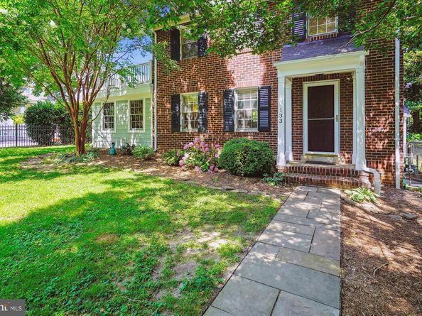 133 N Highland Street N, Arlington VA 22201