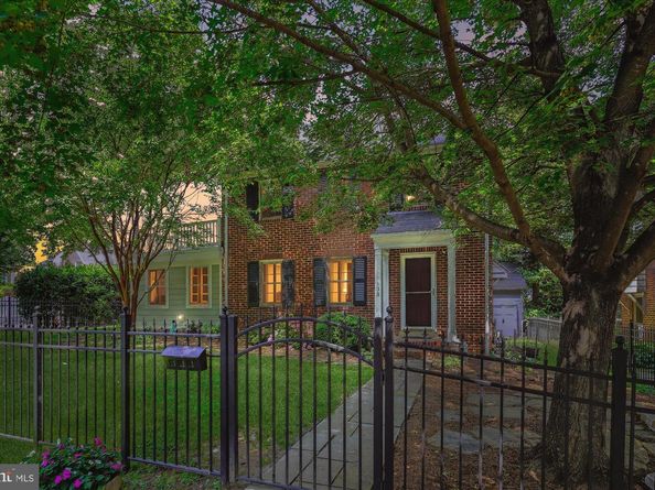 133 N Highland Street N, Arlington VA 22201