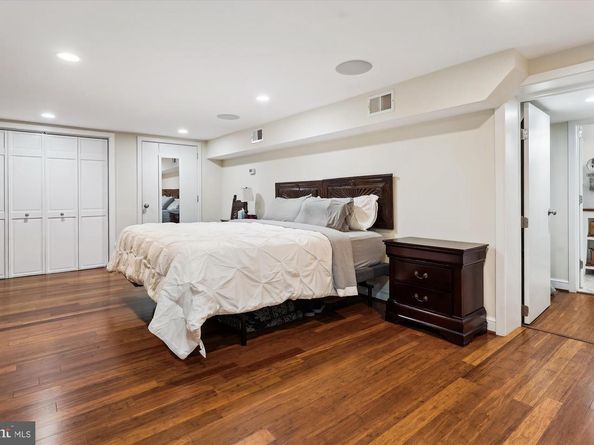 133 N Highland Street N, Arlington VA 22201