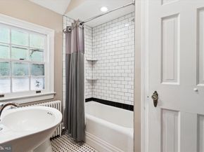 133 N Highland Street N, Arlington VA 22201