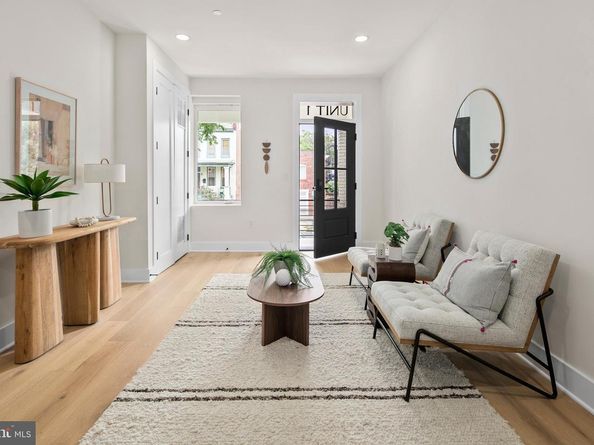 1008 4TH Street NE 1, Washington DC 20002