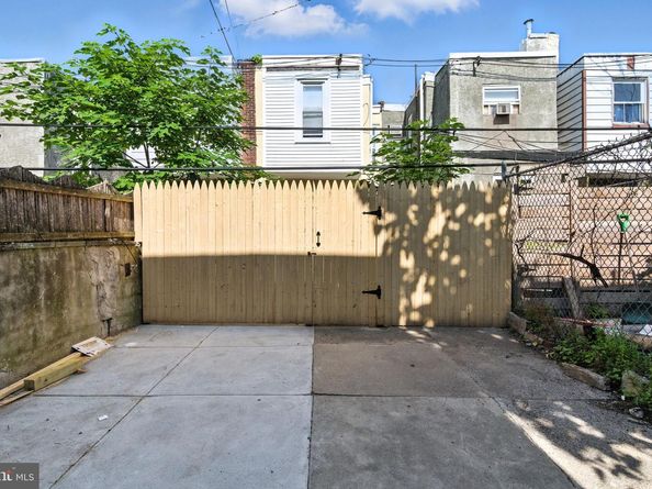 1948 S 23rd Street, Philadelphia PA 19145